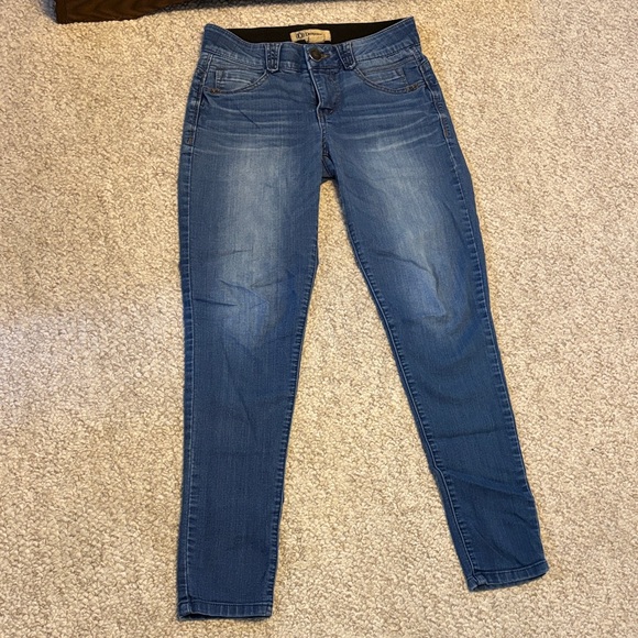 Democracy Women's Absolution Blue Skinny Jeans Size: 2 - Picture 1 of 3